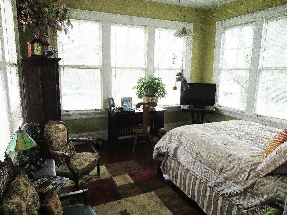 Inn Upon Moon River Plantation Chester 外观 照片